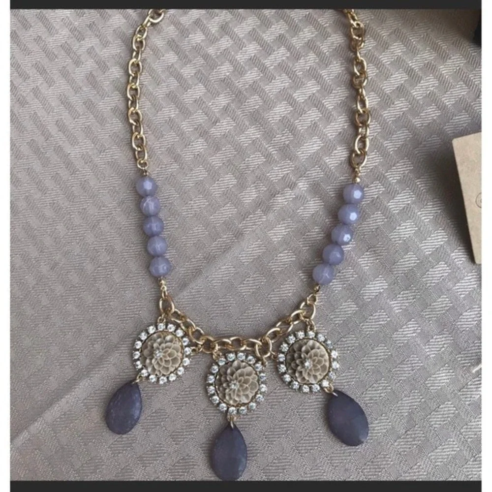 Plunder Design Jewelry Set Gold Tone‎ Lavender Bead Necklace Tassel Earrings